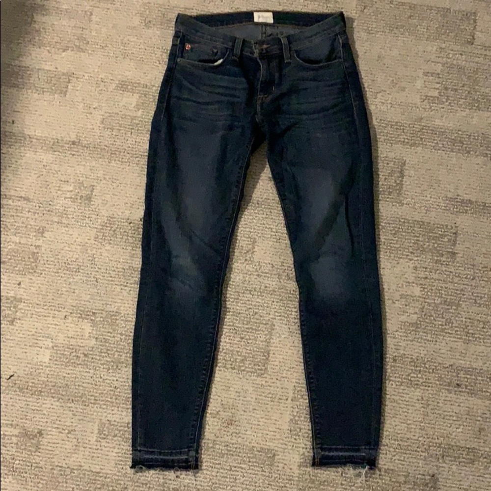 Like new Hudson skinny jeans with fringe hem, 25